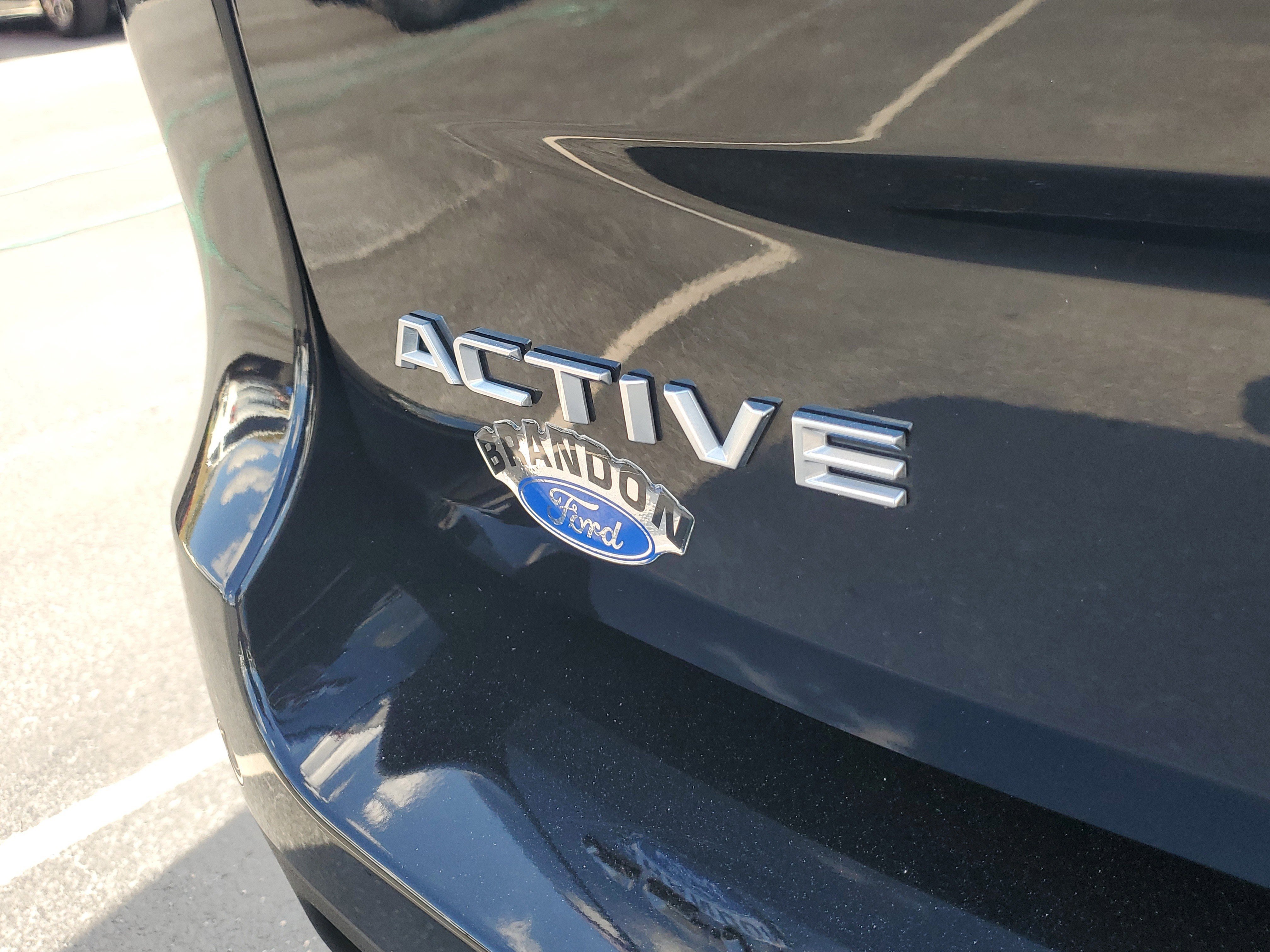 Certified 2025 Ford Expedition Active image 9