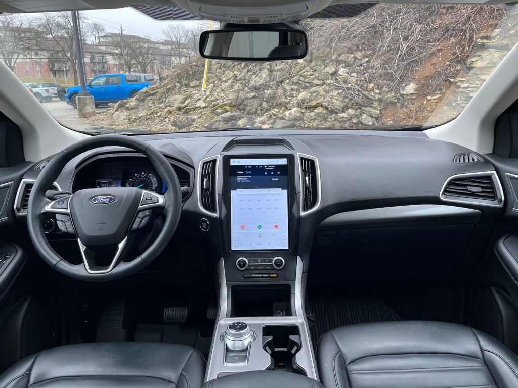 Certified 2024 Ford Edge SEL w/ Convenience Package AWD/4WD image 13