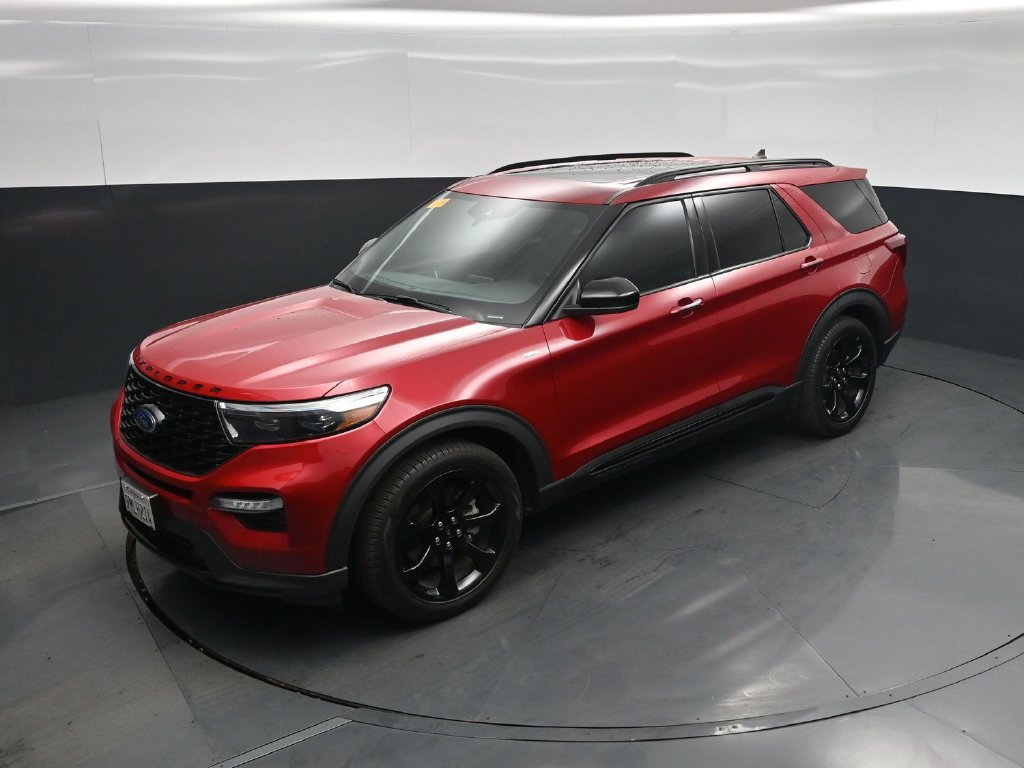 Certified 2024 Ford Explorer ST-Line w/ Class IV Trailer Tow Package RWD image 37