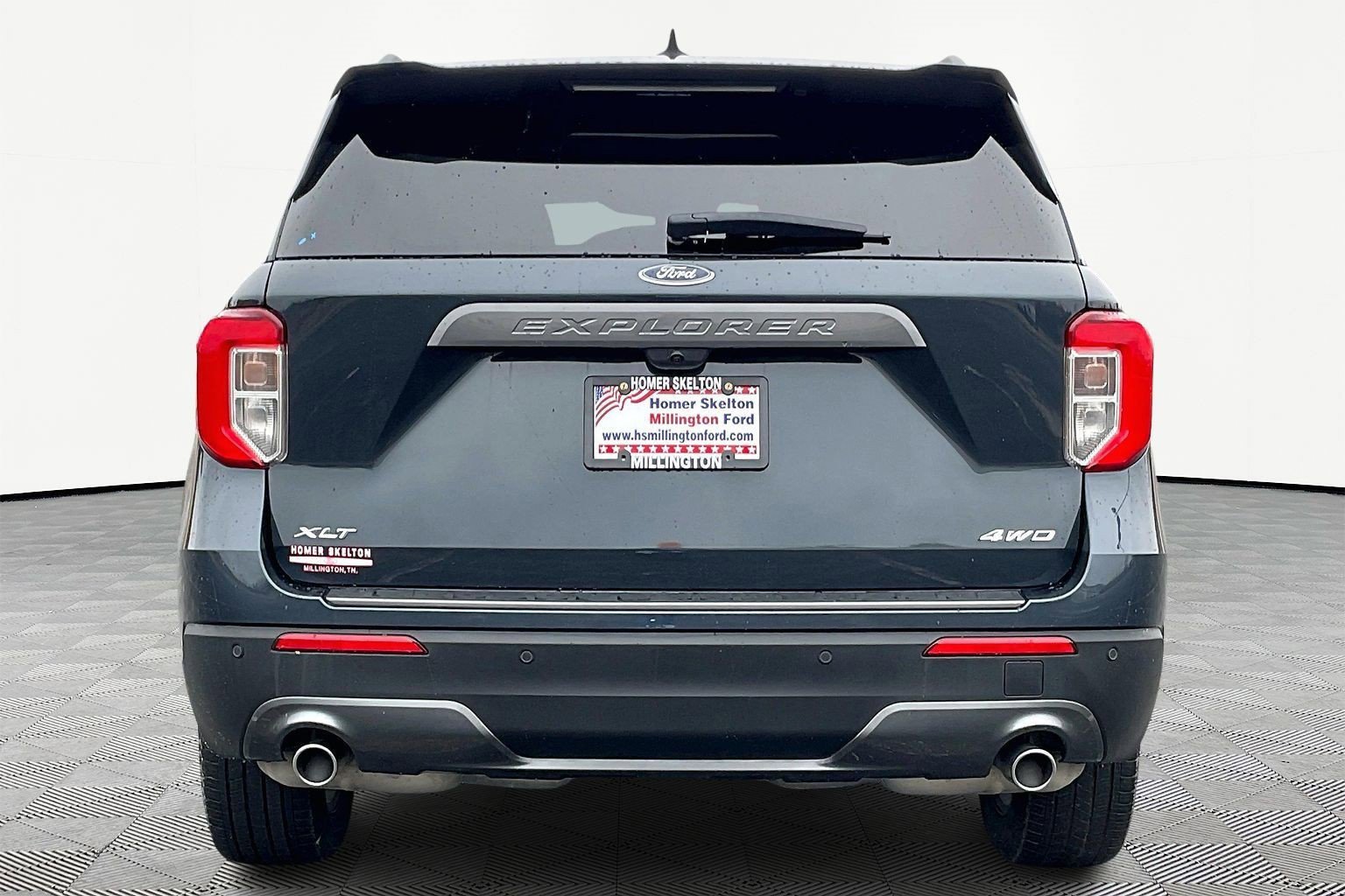 Certified 2023 Ford Explorer XLT w/ Equipment Group 202A image 4