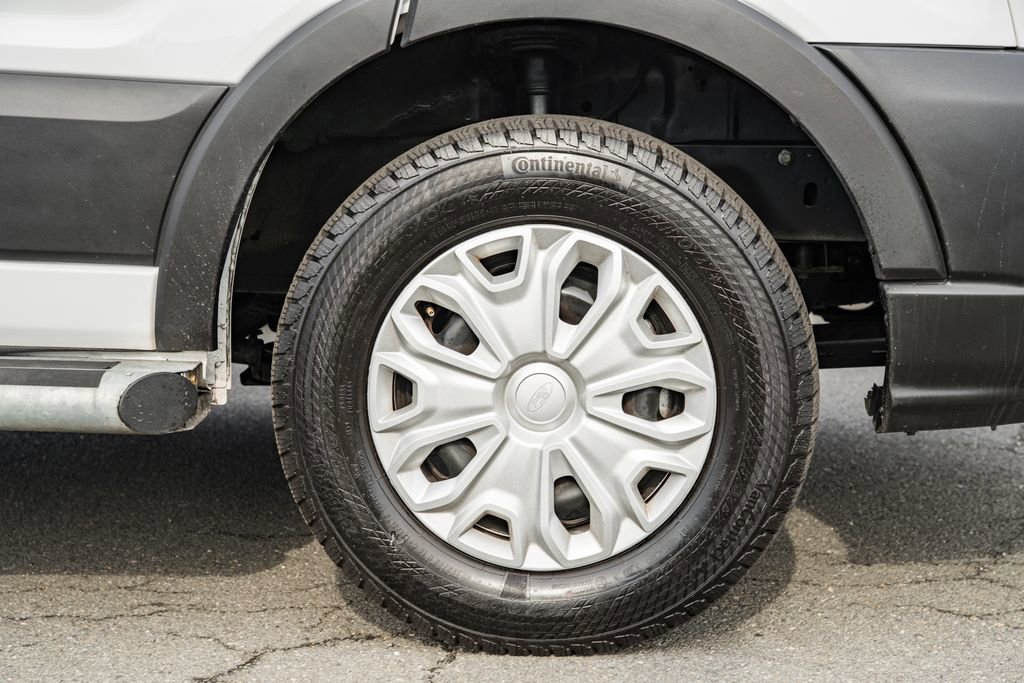 Certified 2024 Ford Transit 250 Low Roof w/ Exterior Upgrade Package image 21