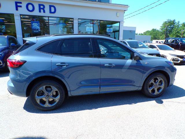 Certified 2023 Ford Escape ST-Line w/ Tech Pack #1 AWD/4WD image 10