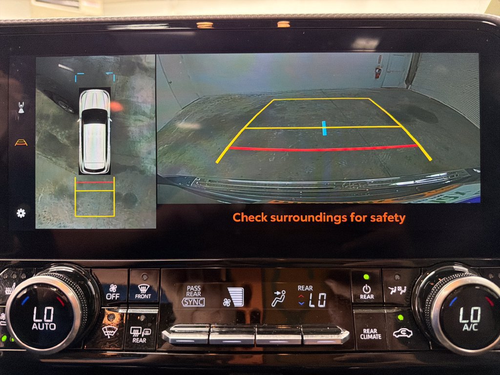 Used 2024 Toyota Highlander Platinum AWD/4WD image 27