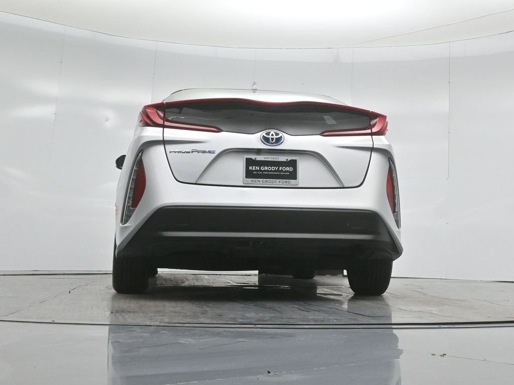 Used 2018 Toyota Prius Prime Plus w/ Carpet Mat Package FWD image 46