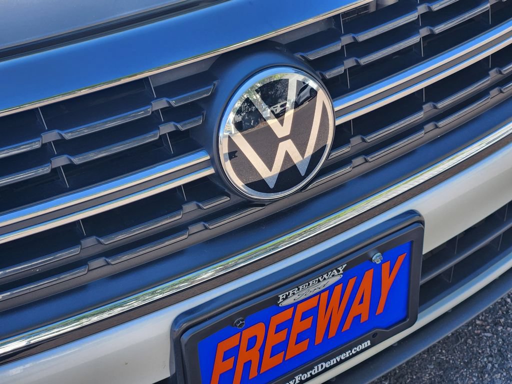 Used 2023 Volkswagen Jetta SE FWD image 29