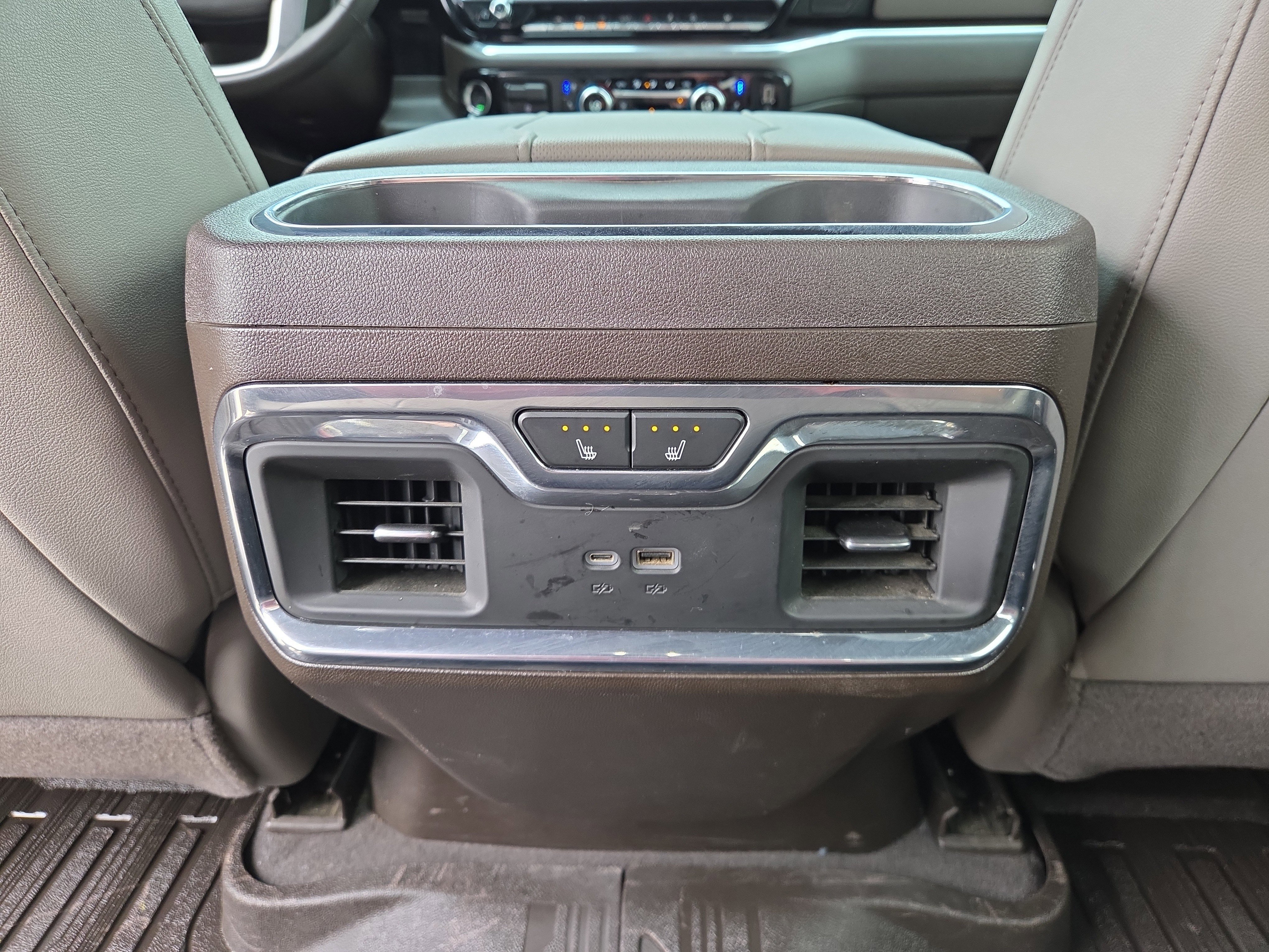 Used 2024 GMC Sierra 1500 SLT w/ SLT Premium Plus Package AWD/4WD image 12