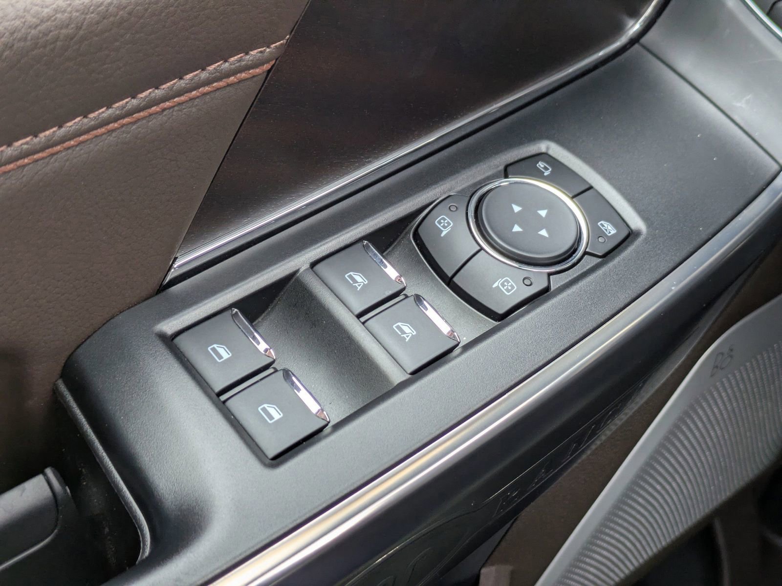 Certified 2025 Ford F150 King Ranch w/ FX4 Off-Road Package image 27