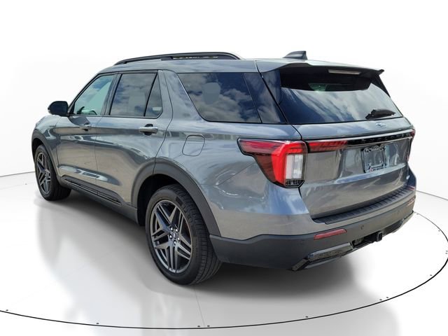 Certified 2025 Ford Explorer ST-Line w/ ST-Line Street Pack AWD/4WD image 3