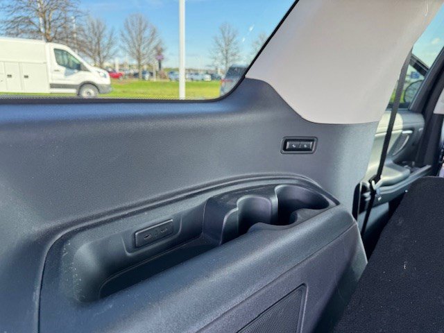 Certified 2025 Ford Expedition Platinum w/ Driver's Package image 35