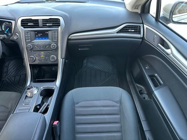 Certified 2017 Ford Fusion SE image 11