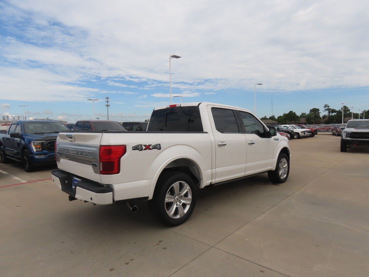 Certified 2019 Ford F150 Platinum w/ Equipment Group 701A Luxury AWD/4WD image 9