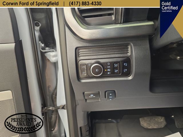 Certified 2025 Ford F250 Lariat w/ Tremor Off-Road Package image 39