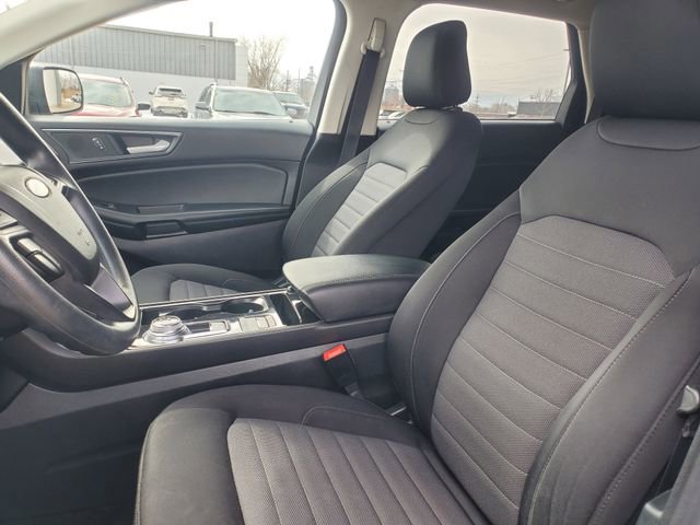 Certified 2020 Ford Edge SE w/ Cargo Accessory Package image 5