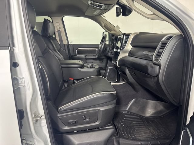 Used 2024 RAM 3500 Laramie AWD/4WD image 4