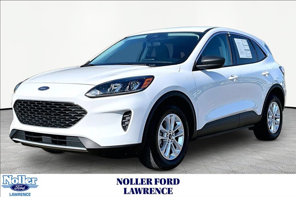 Certified 2022 Ford Escape SE