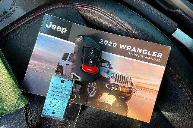Used 2020 Jeep Wrangler Unlimited Rubicon AWD/4WD image 36