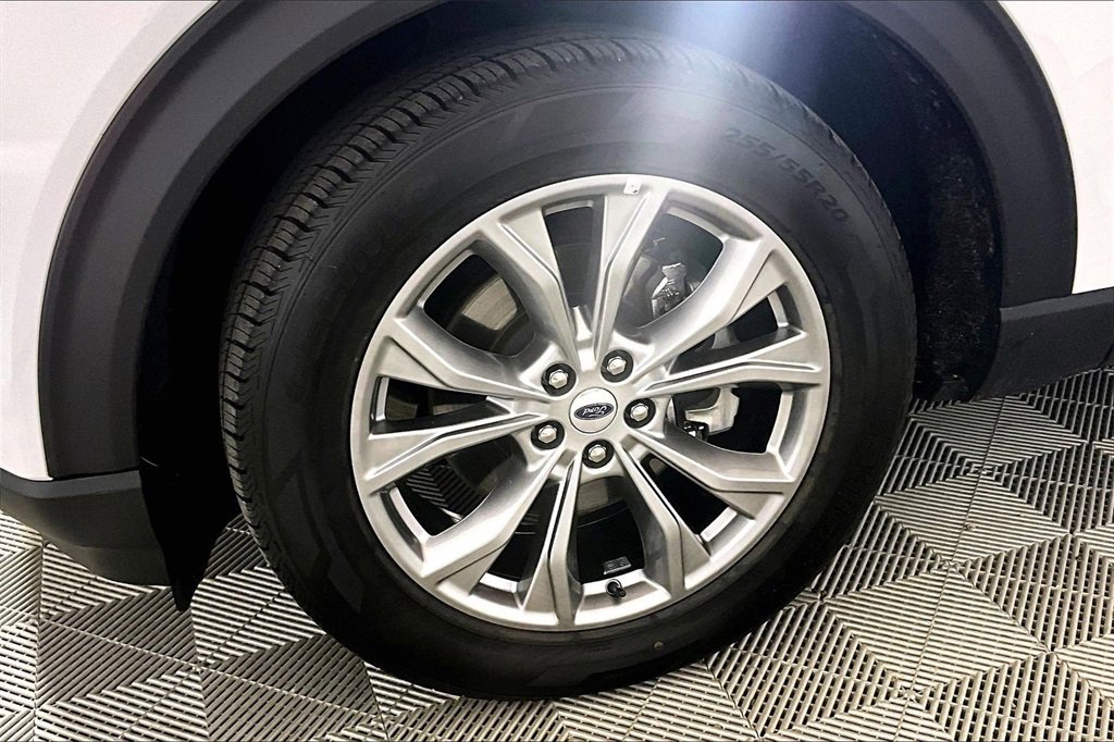 Certified 2024 Ford Explorer Limited image 8