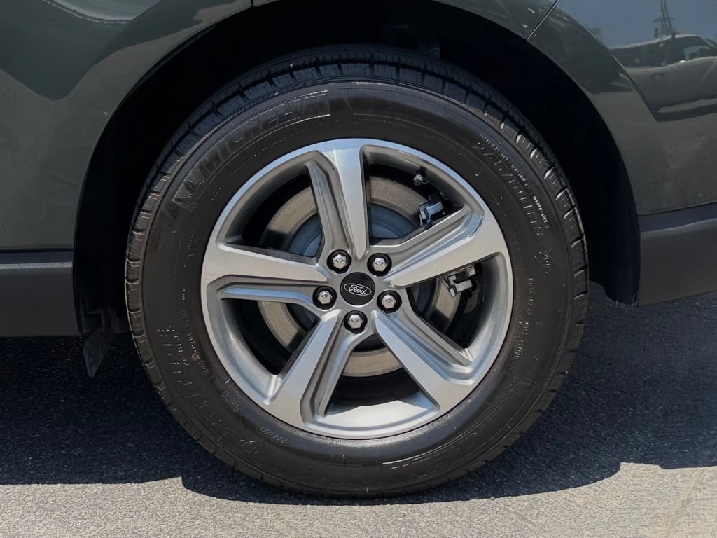 Certified 2024 Ford Edge SEL w/ Convenience Package AWD/4WD image 16