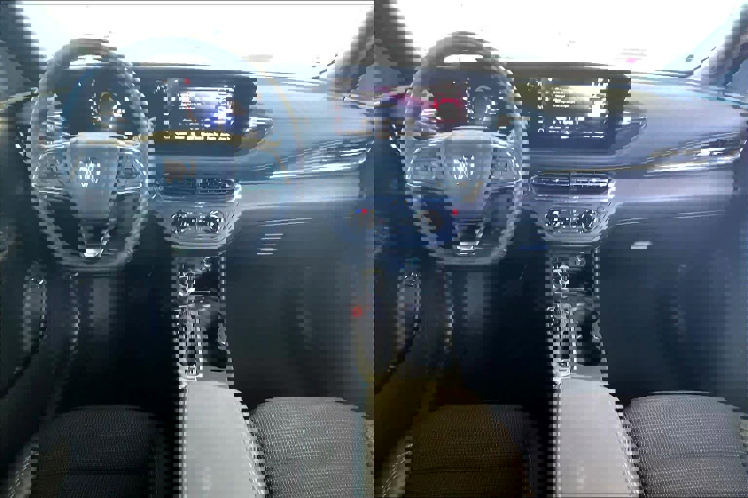 Used 2025 Buick Envista Preferred w/ Convenience I Package image 14