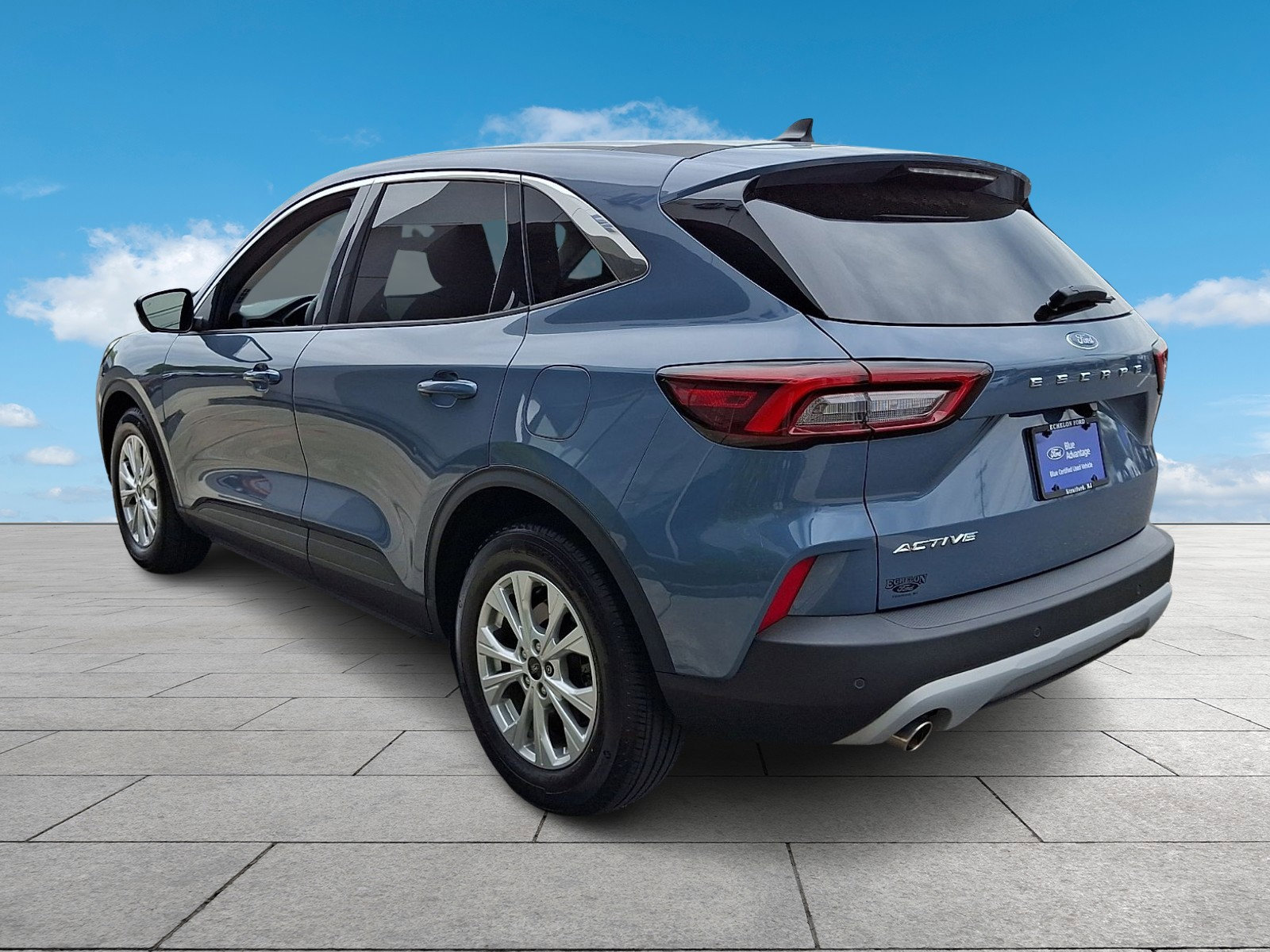 Certified 2023 Ford Escape Active w/ Tech Pack #2 FWD image 4