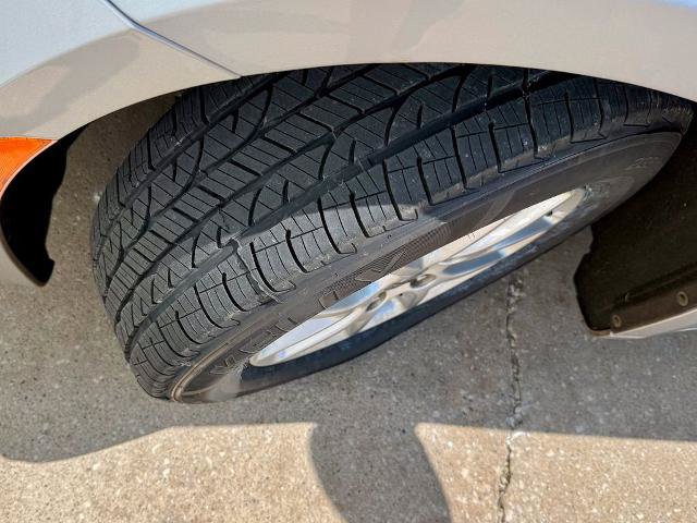 Used 2021 Chrysler Pacifica Touring-L FWD image 36