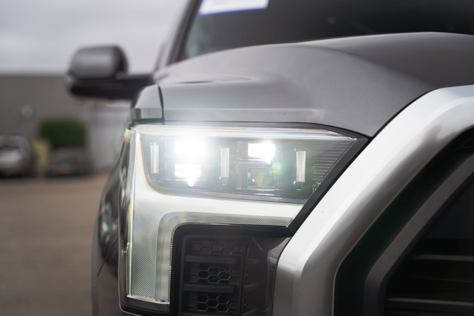 Used 2022 Toyota Tundra Limited w/ TRD Off-Road Package AWD/4WD image 13