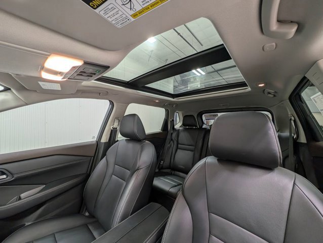 Used 2023 Nissan Rogue SL image 8