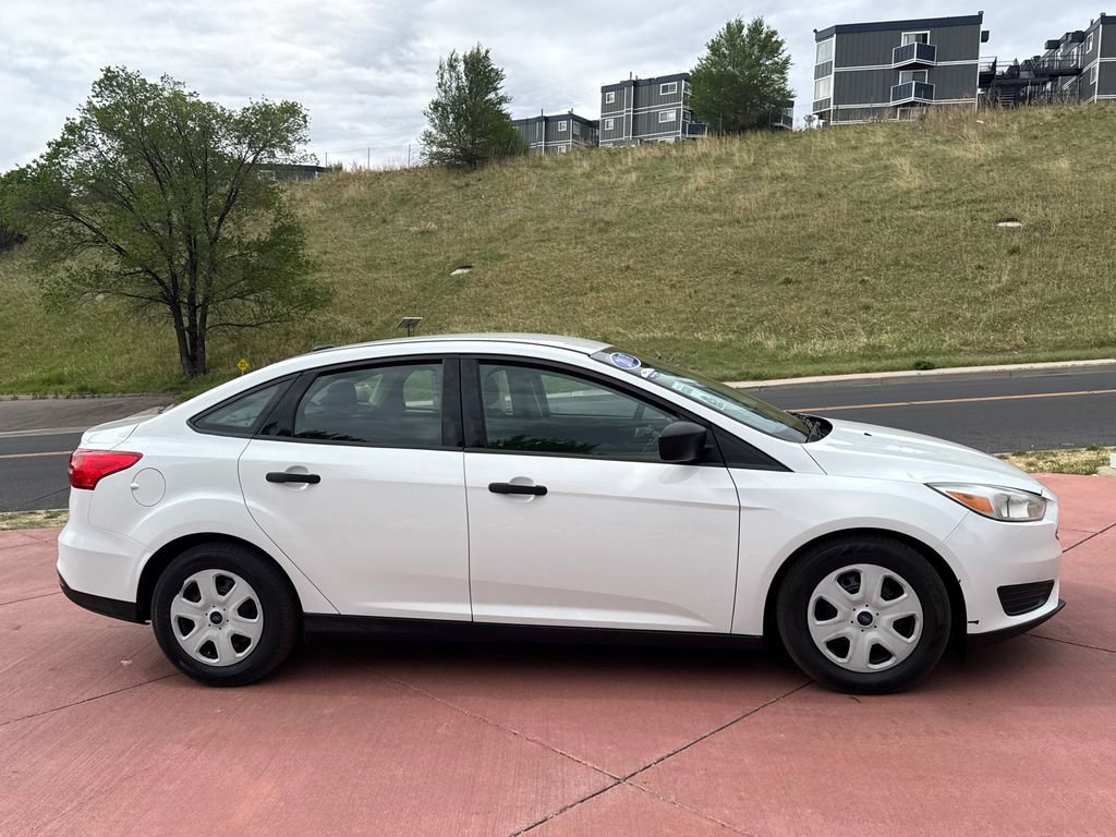 Certified 2018 Ford Focus S FWD image 7