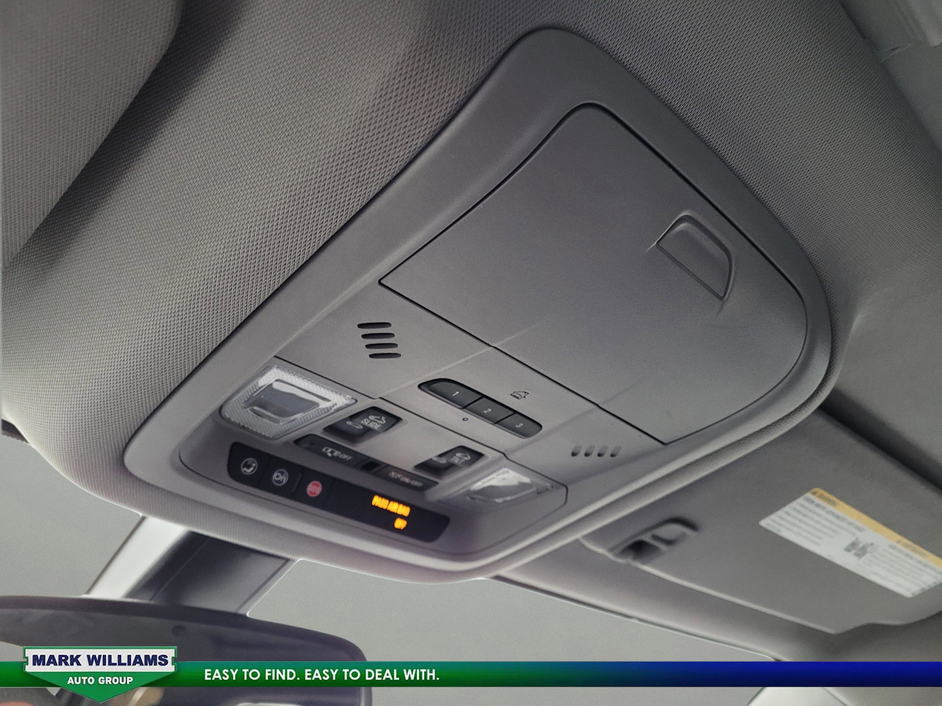 Used 2018 GMC Acadia SLT image 23