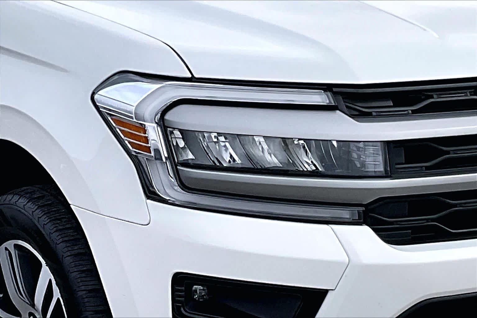 Certified 2024 Ford Expedition XLT RWD image 25
