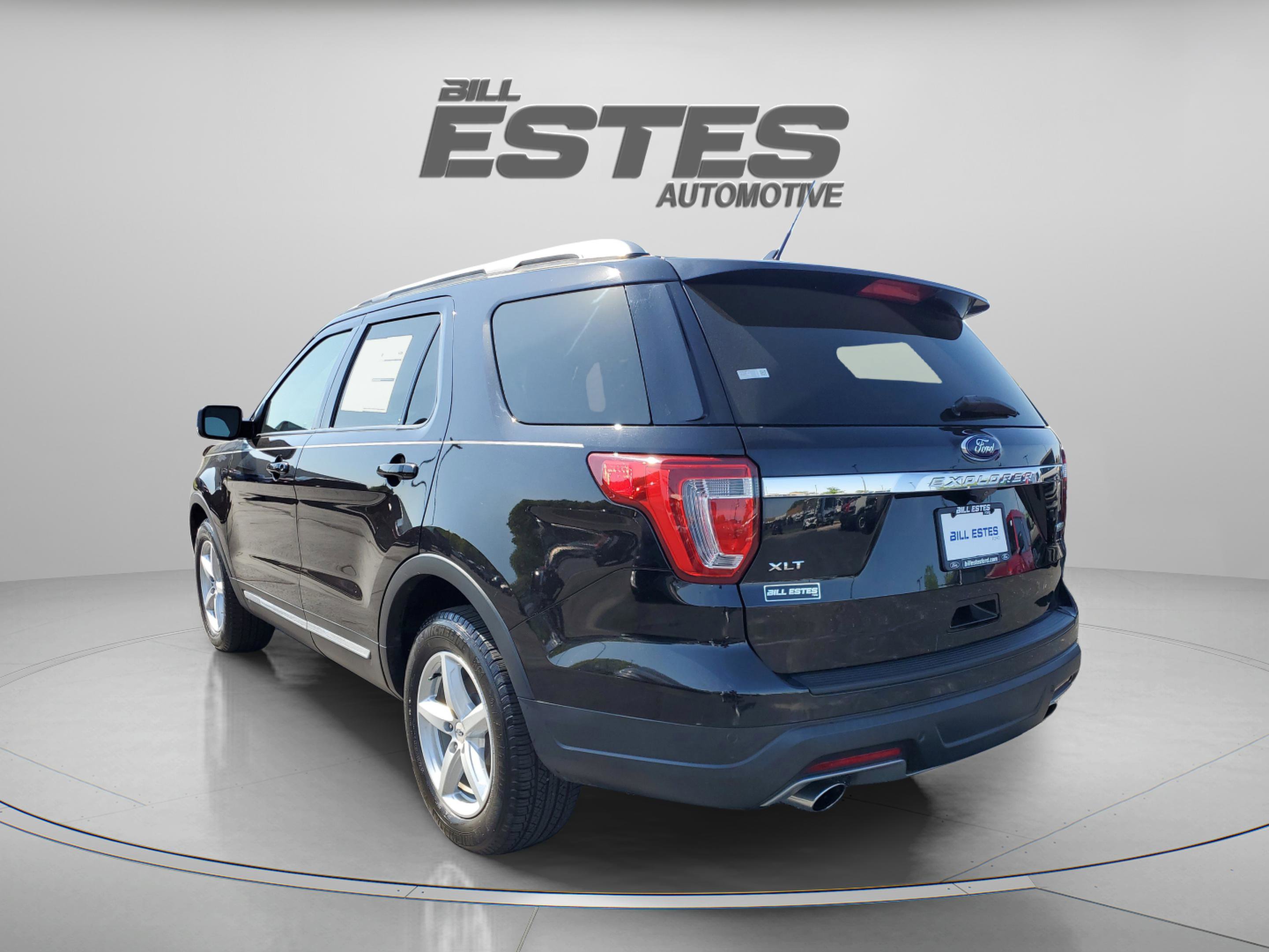 Certified 2019 Ford Explorer XLT w/ Equipment Group 201A FWD image 2