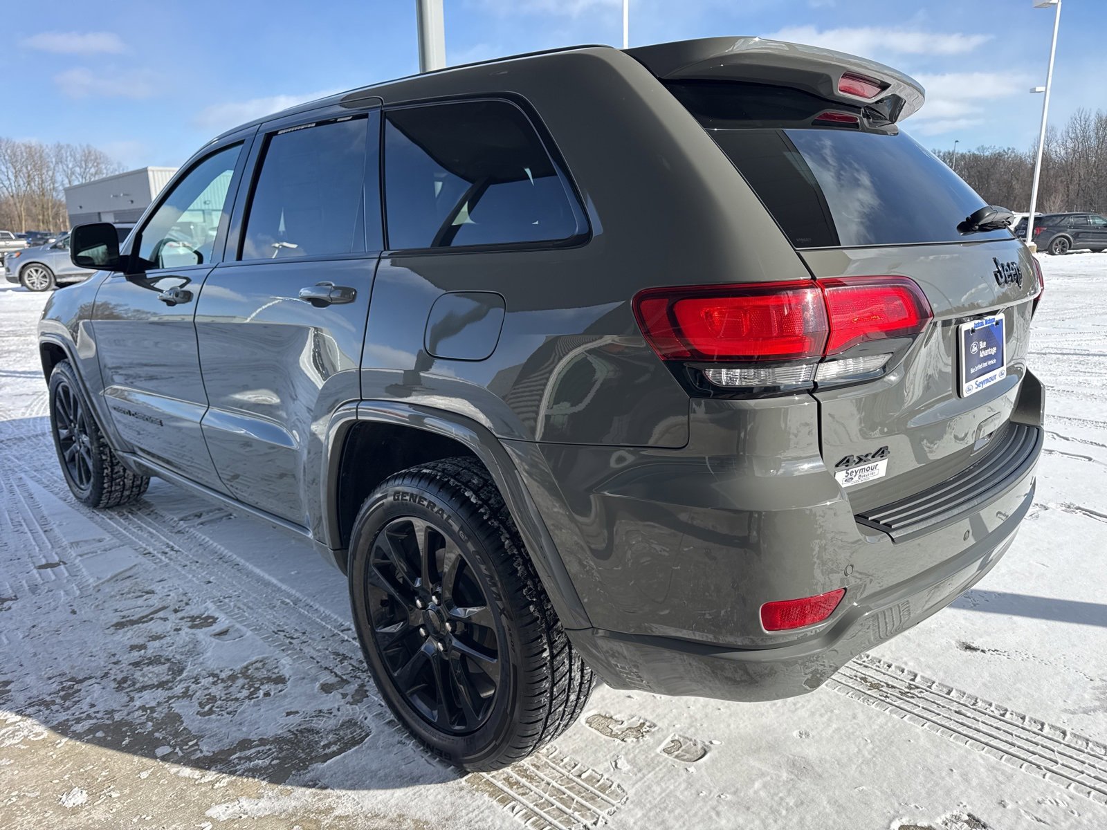 Used 2020 Jeep Grand Cherokee Altitude image 5