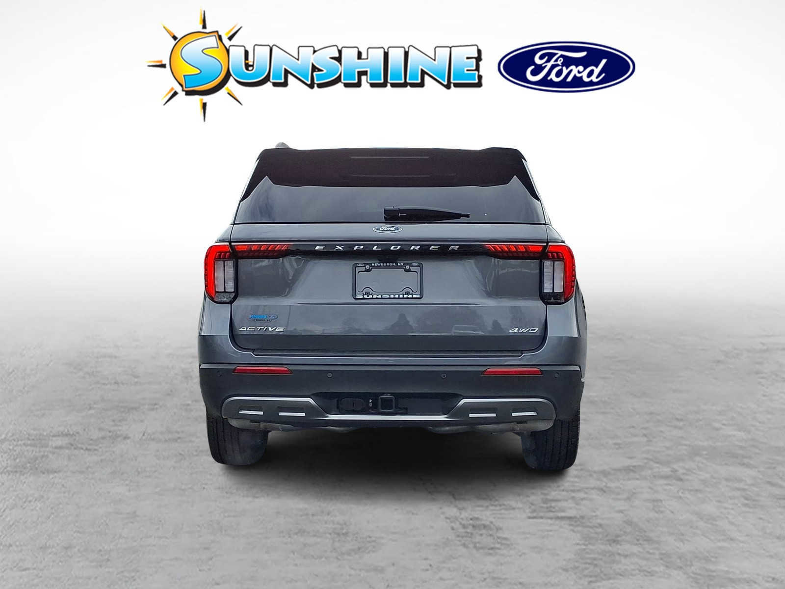 Certified 2025 Ford Explorer Active w/ Active Comfort Package image 3