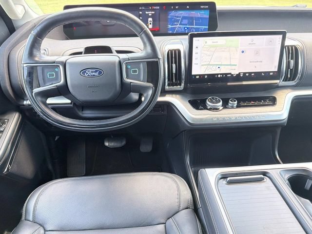 Certified 2025 Ford Expedition Platinum AWD/4WD image 24