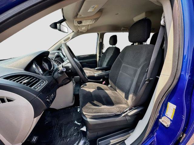 Used 2018 Dodge Grand Caravan SE w/ UConnect Hands-Free Group FWD image 17