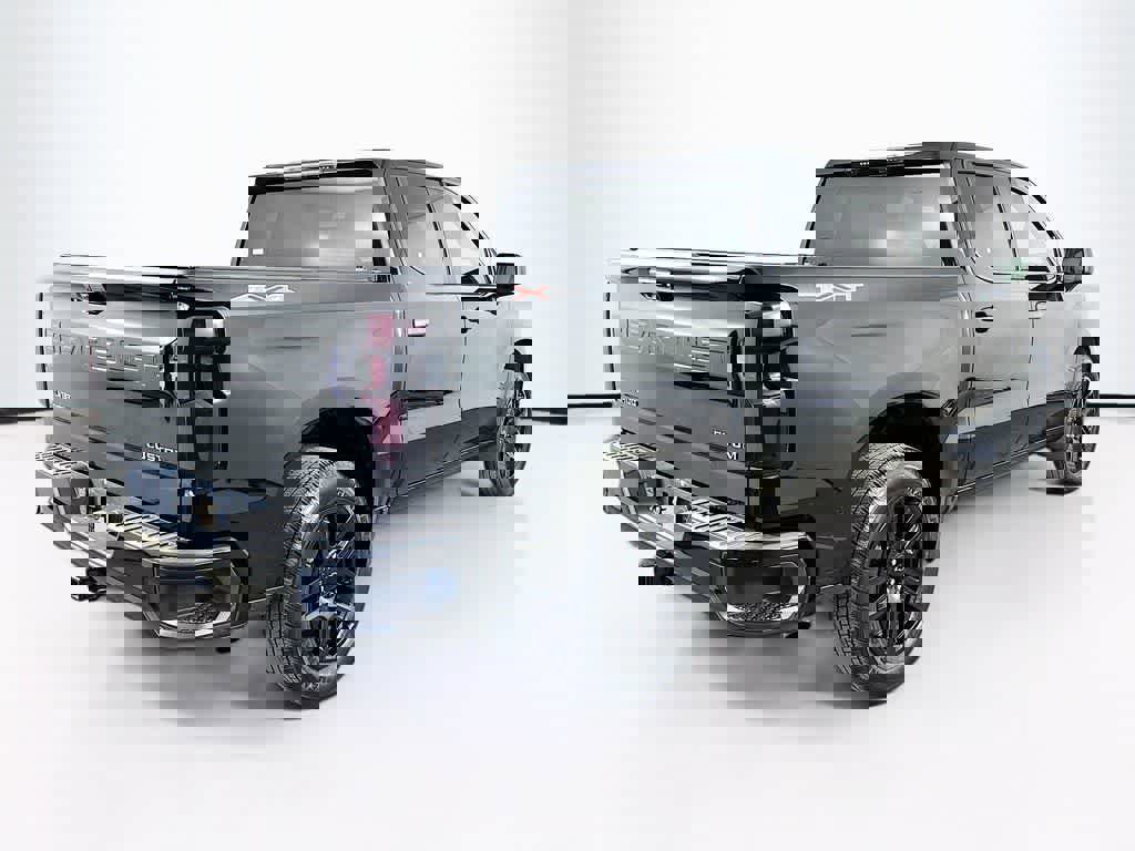 Used 2022 Chevrolet Silverado 1500 Custom image 5