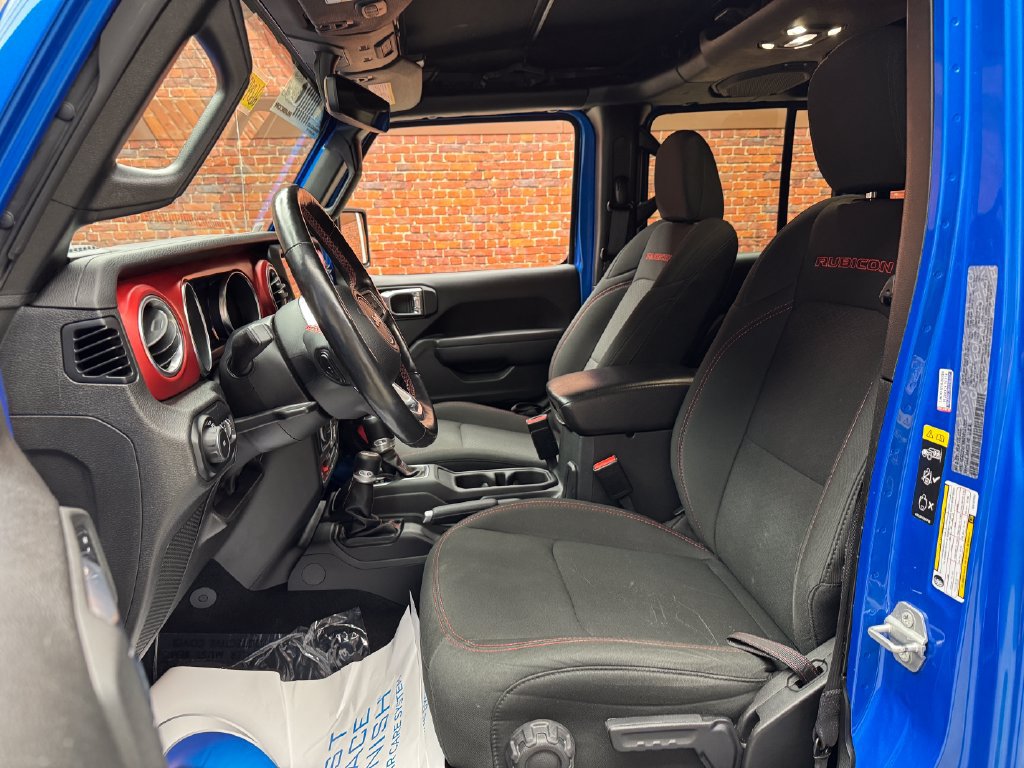 Used 2022 Jeep Wrangler Unlimited Rubicon w/ Dual Top Group AWD/4WD image 24