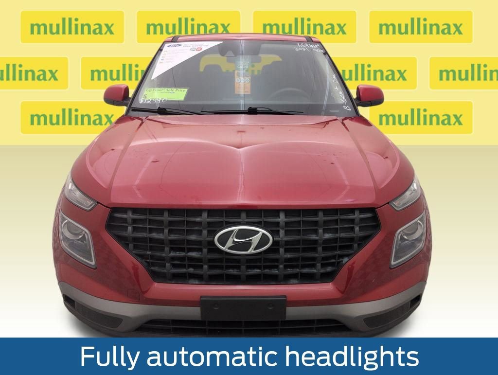 Used 2021 Hyundai Venue SE image 8