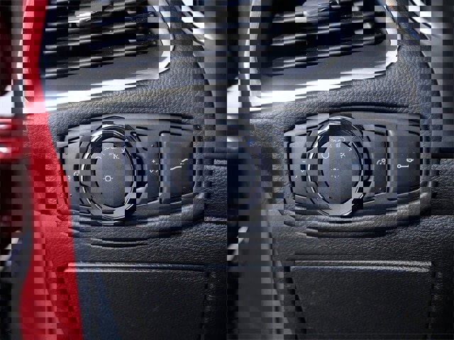 Certified 2018 Ford Edge Titanium w/ Cold Weather Package image 23