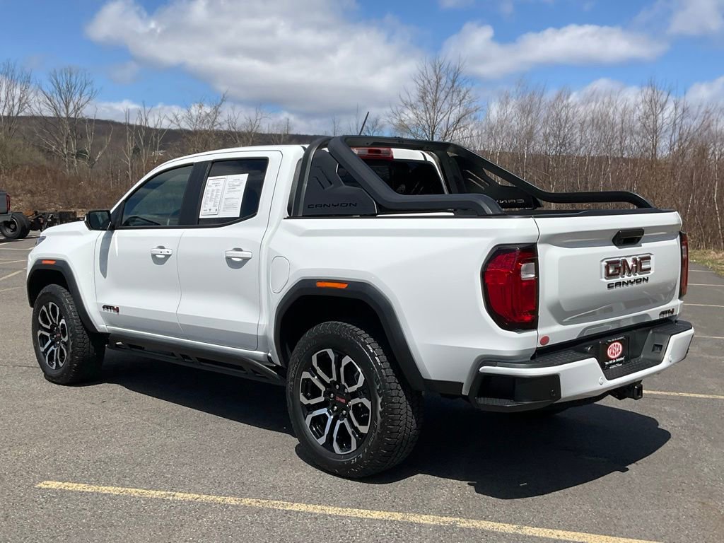 Used 2025 GMC Canyon AT4 w/ Nightfall Edition image 30