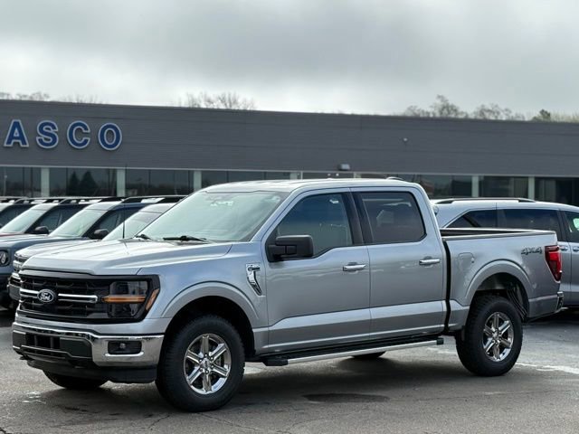 Certified 2025 Ford F150 XLT w/ Equipment Group 301A Standard AWD/4WD image 2