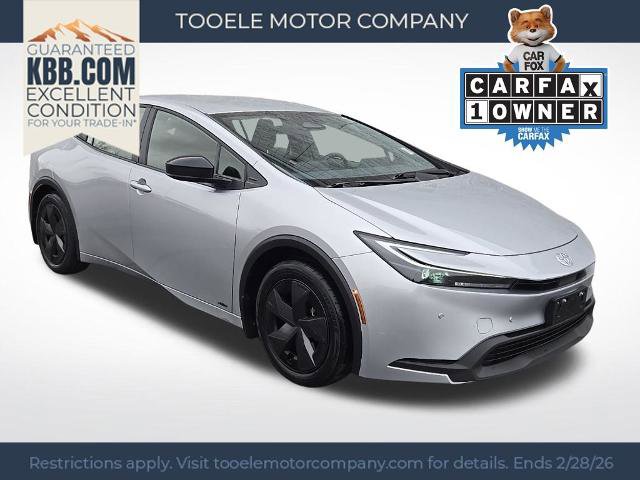 Used 2024 Toyota Prius LE image 1