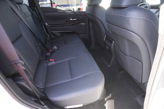 Used 2025 Lexus GX 550 w/ Cold Area Package image 16