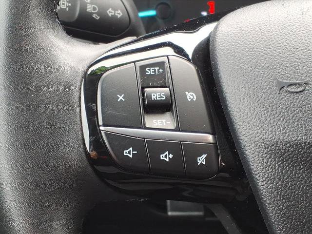 Certified 2022 Ford Escape SE w/ SE Sport Appearance Package image 11