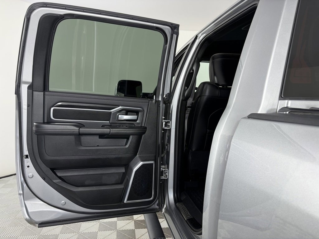 Used 2022 RAM 2500 Laramie image 12