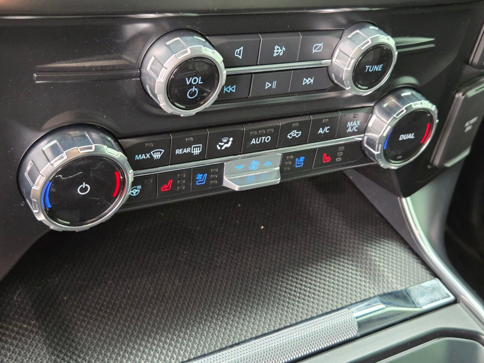 Certified 2024 Ford F150 Raptor image 23