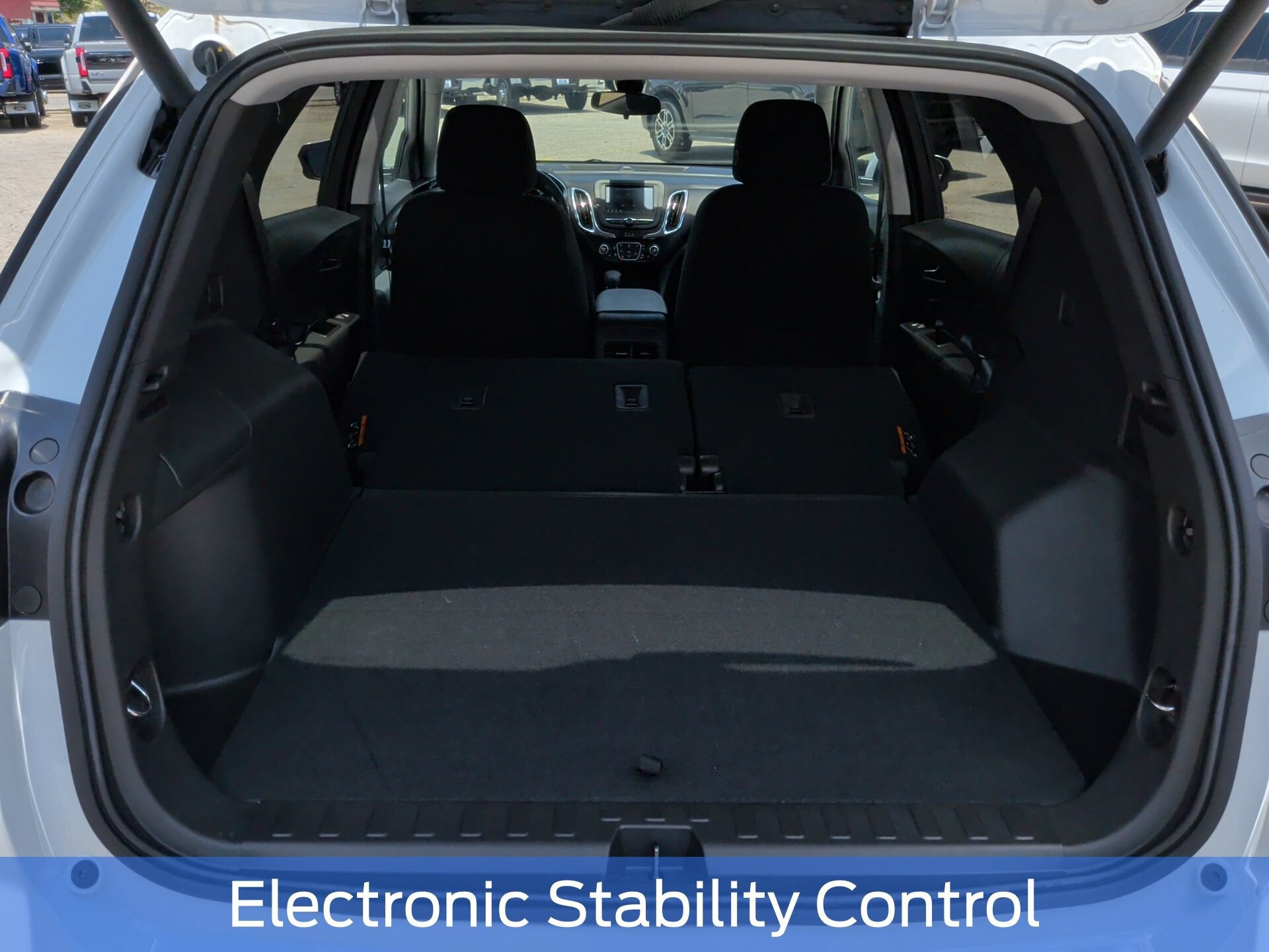 Used 2024 Chevrolet Equinox LT w/ LPO, Cargo Package AWD/4WD image 17