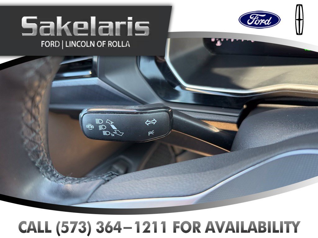 Used 2024 Volkswagen Jetta SE FWD image 19