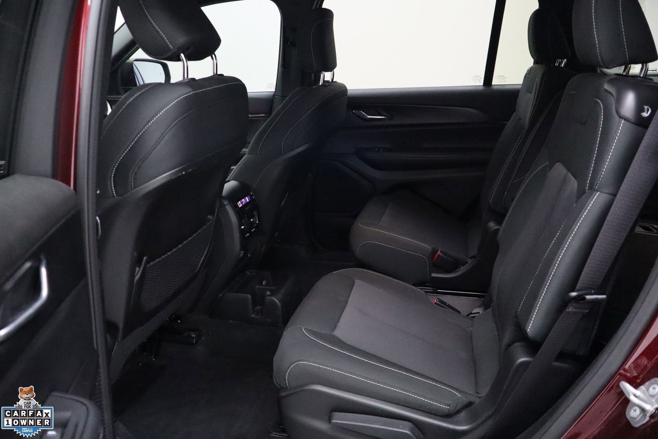 Used 2025 Jeep Grand Cherokee L Laredo image 25