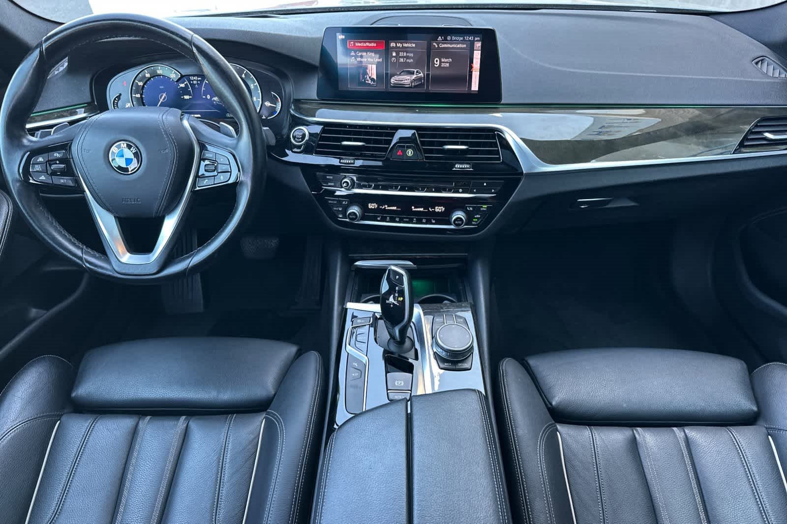 Used 2019 BMW 530i w/ Convenience Package image 3